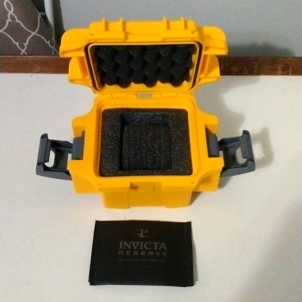 INVICTA Watch Case, single, Yellow and Gray